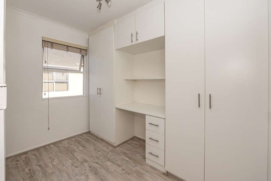 2 Bedroom Property for Sale in Thornton Western Cape